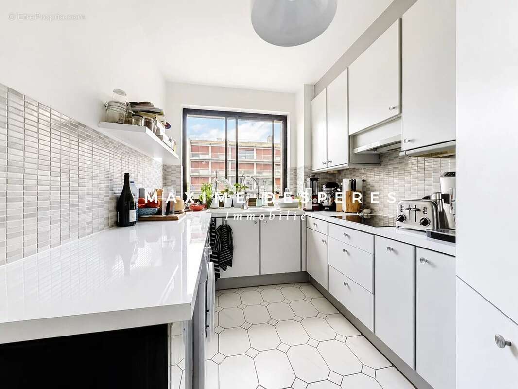 Appartement à NEUILLY-SUR-SEINE