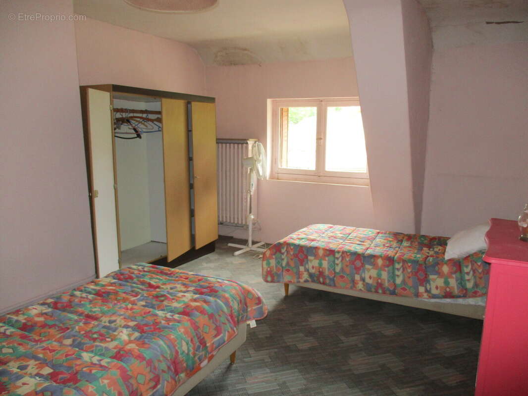 Maison à CHATEAU-CHINON(CAMPAGNE)