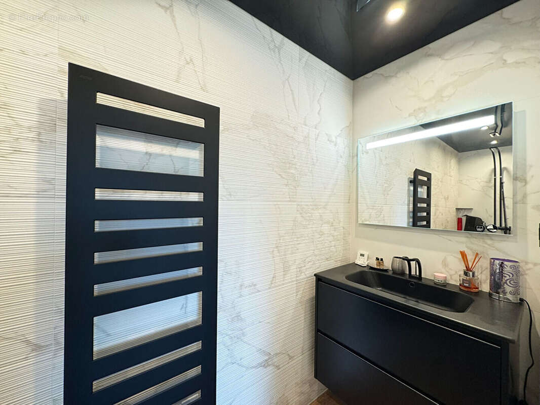 Maison à PRIX-LES-MEZIERES