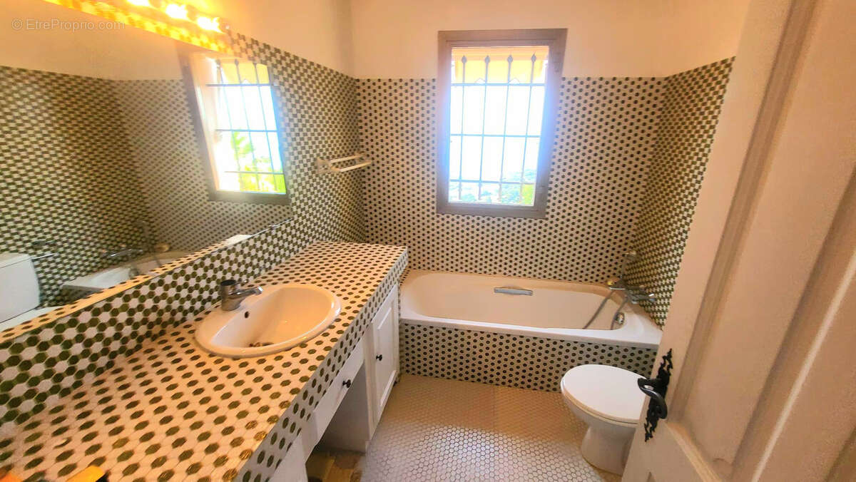 Maison à ROQUEBRUNE-CAP-MARTIN