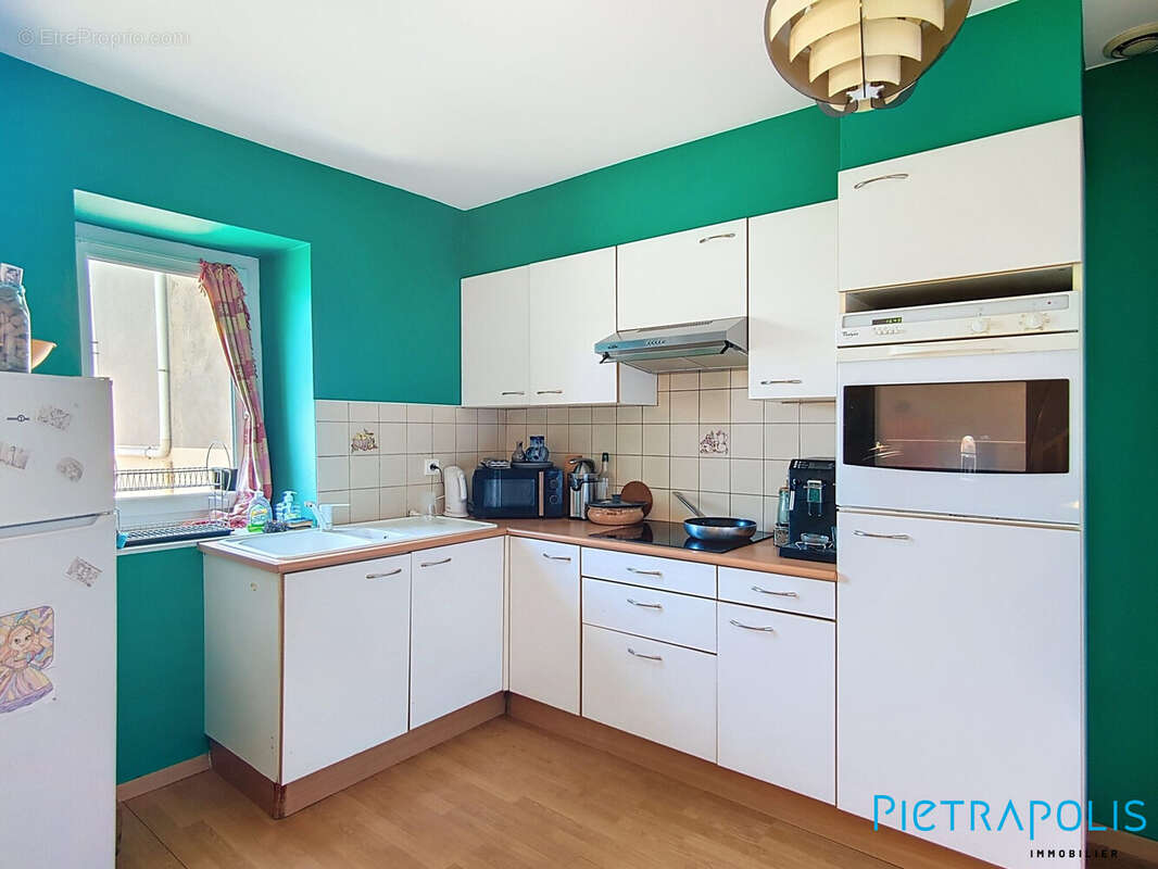 Appartement à MEZE