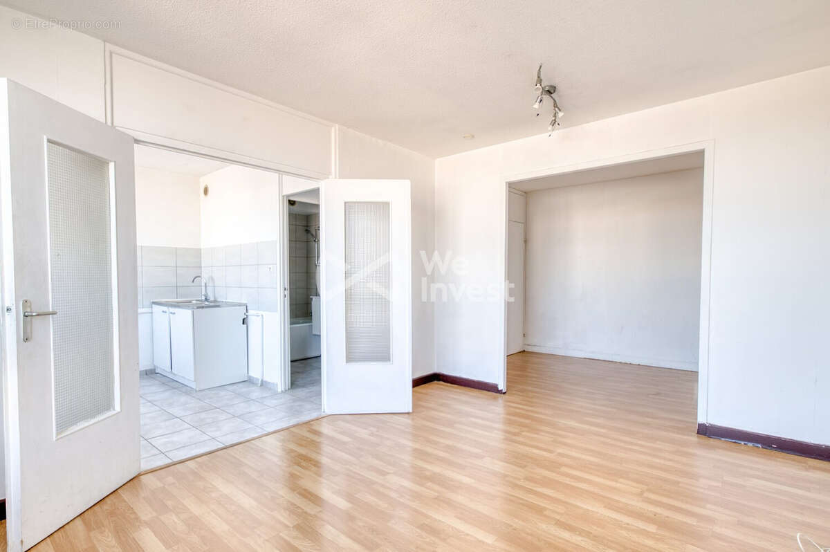 Appartement à LYON-8E