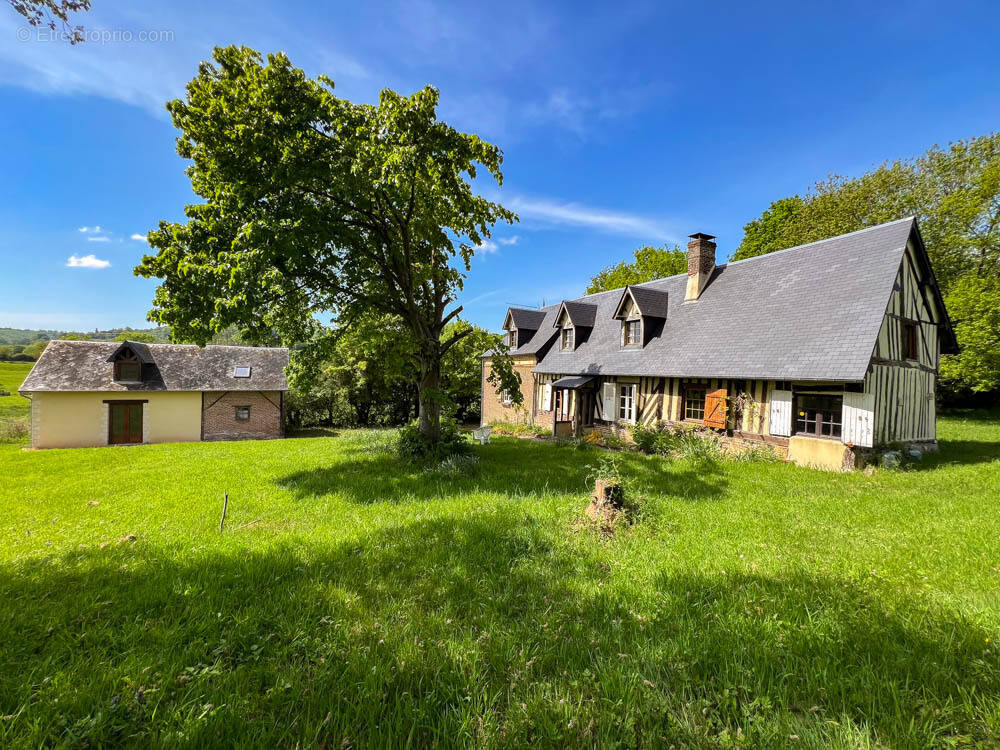 Maison à CROUTTES