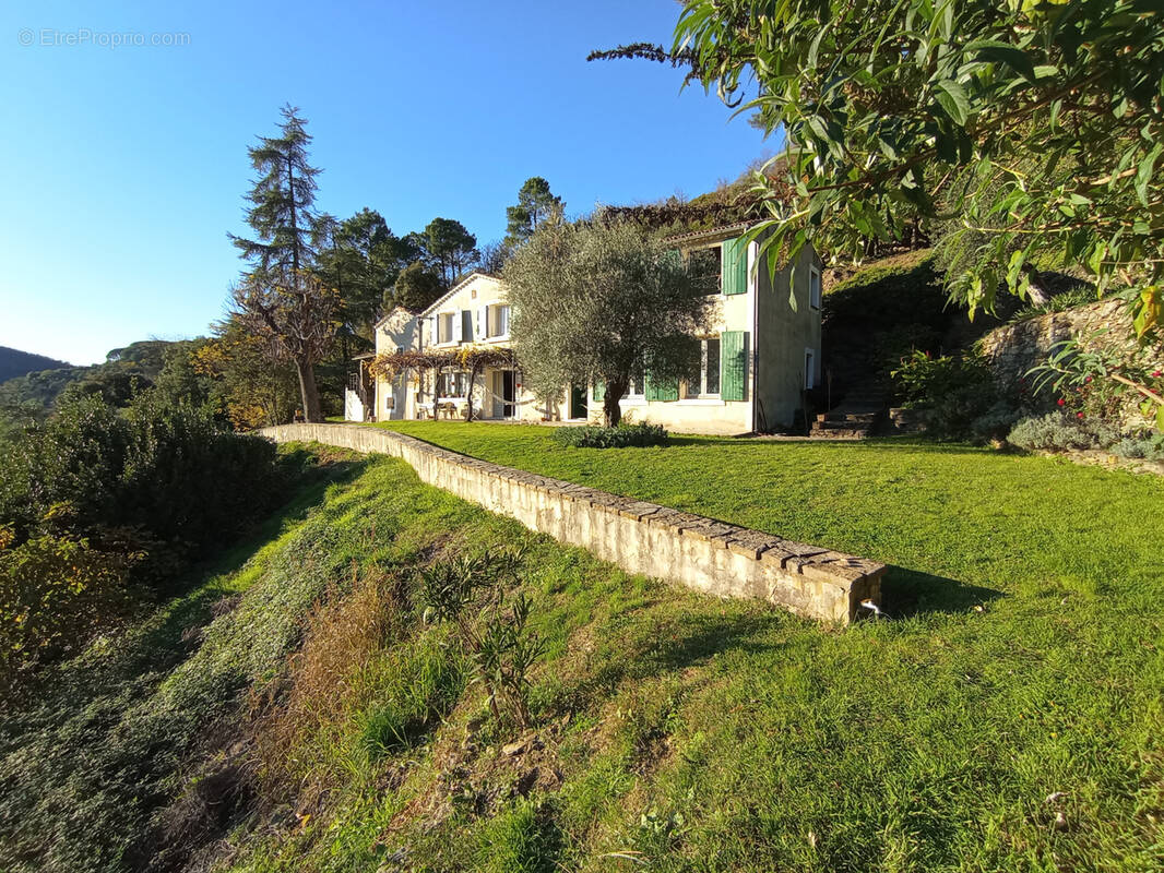 Maison à SUMENE