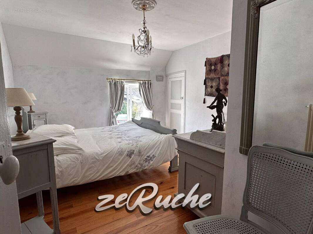 Grande maison de caractère à Cahagnes de 411m², 3 chambres d'hôtes et 2 gîtes - photo 19