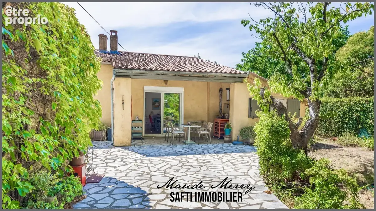 Photo 1 - Maison à LA ROQUEBRUSSANNE