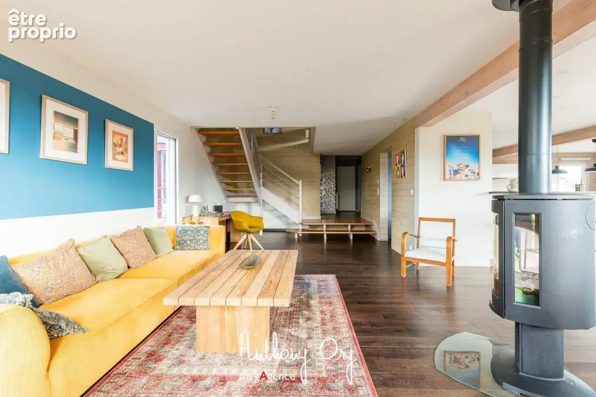 Maison d'architecte 6 pièces - 201 m² - photo 3