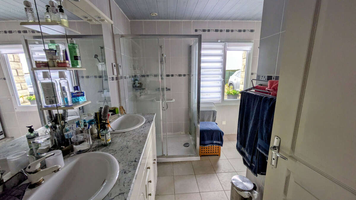 Maison à RAUVILLE-LA-PLACE