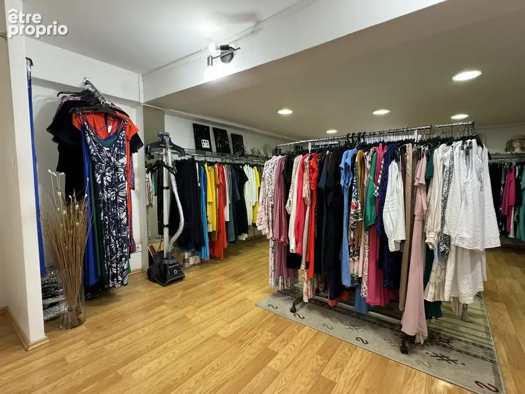 Commerce 90 m² à vendre à Saint-Denis (97400) - photo 3