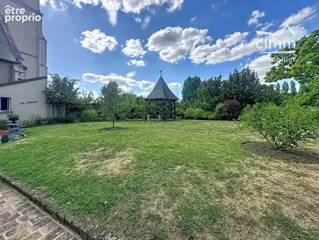 Maison 7 pièces 241 m² à vendre à Saint-Gondon (45500) - photo 3