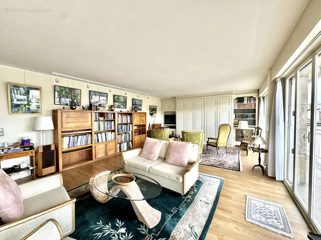 Appartement à SAINT-MANDE