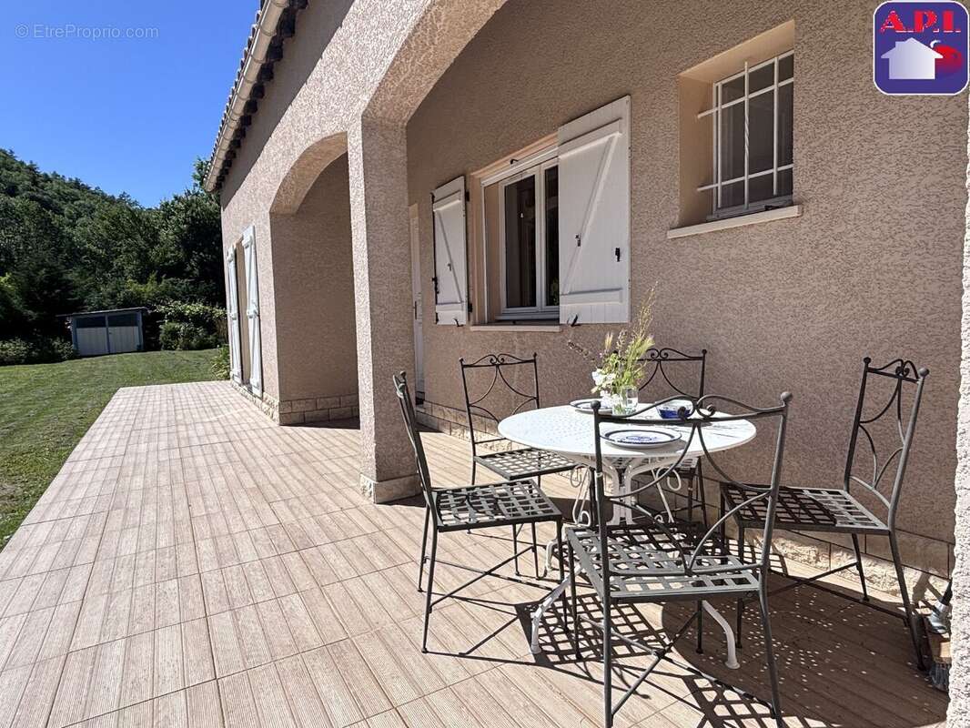 Maison 145 m² à Roquefeuil  - photo 4