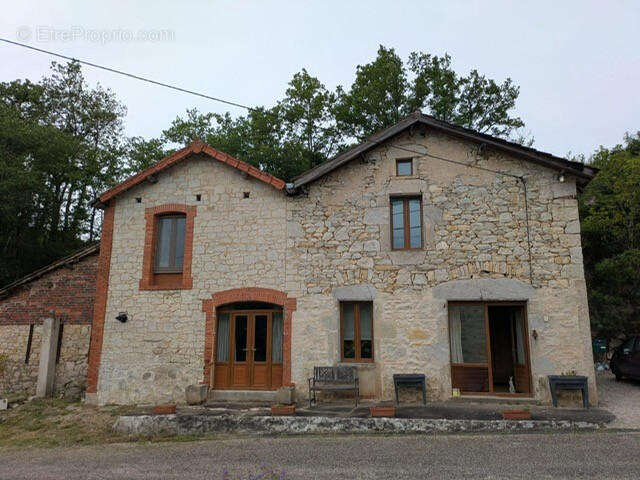 façade sud 1 - Maison à CATUS