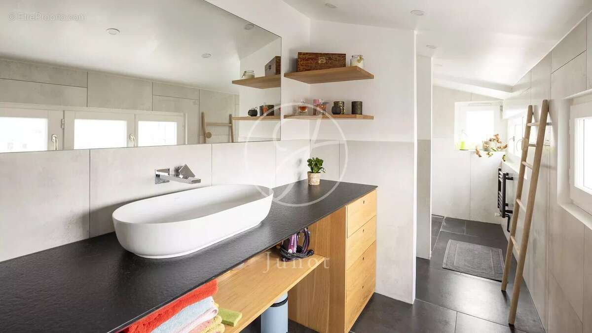 Appartement à PARIS-6E