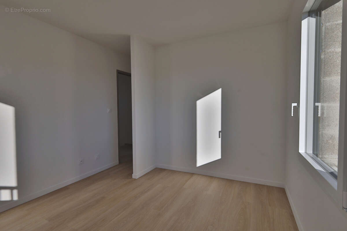 Appartement à PONT-EVEQUE