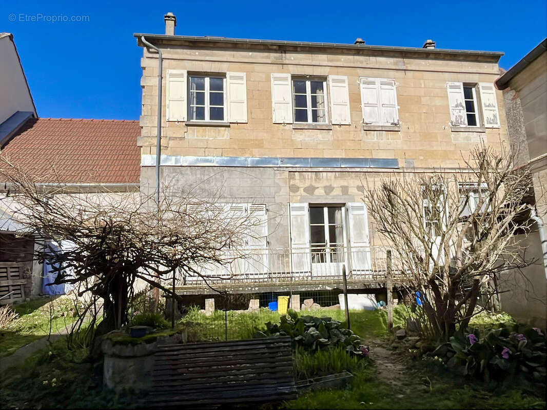 Maison à LIANCOURT