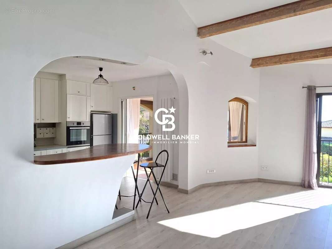 Appartement à CARQUEIRANNE