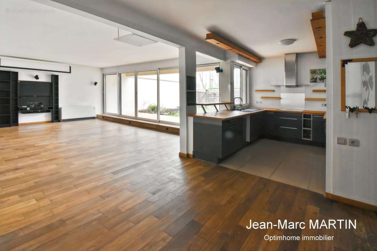 Villeneuve-d’Ascq – Appartement 107 m² avec rez-de-jardin privatif fermé et sécurisé – Résidence de standing – Chaîne des Lacs à - photo 7