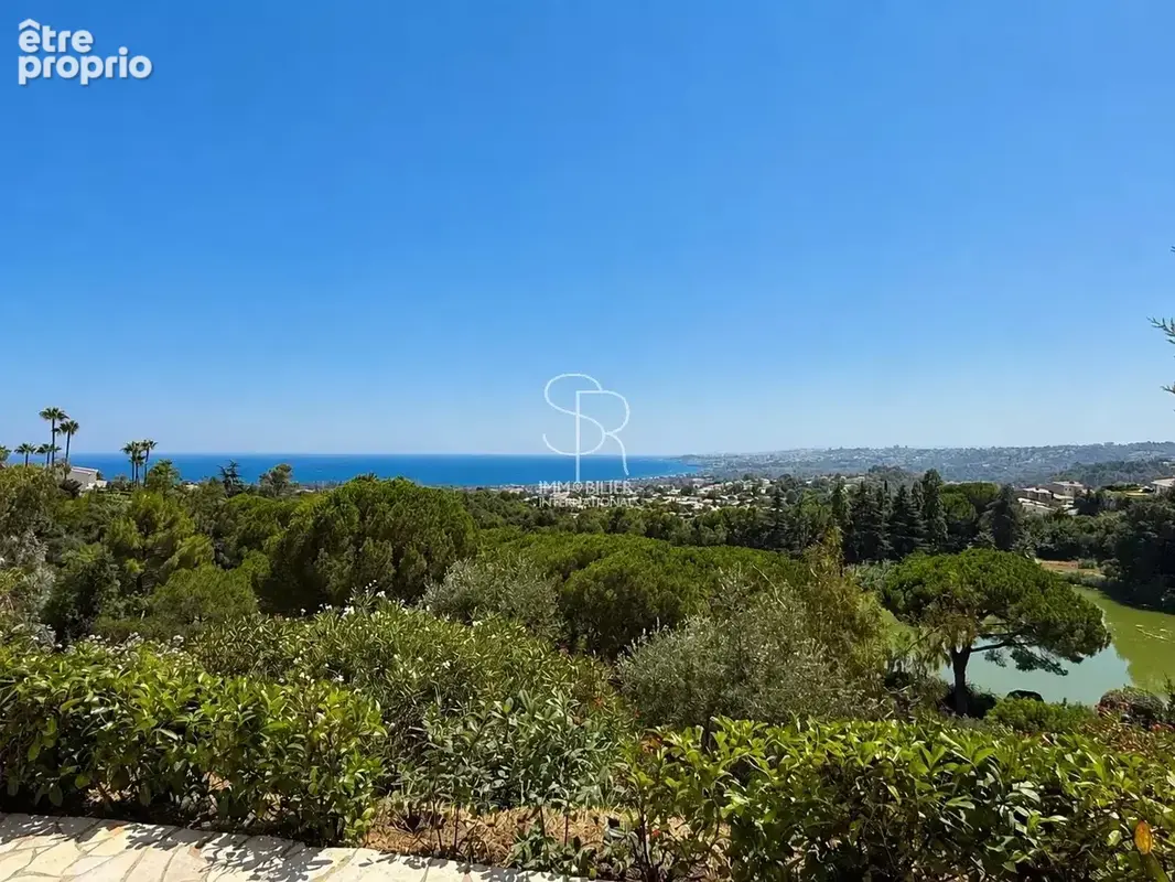 Appartement à VILLENEUVE-LOUBET