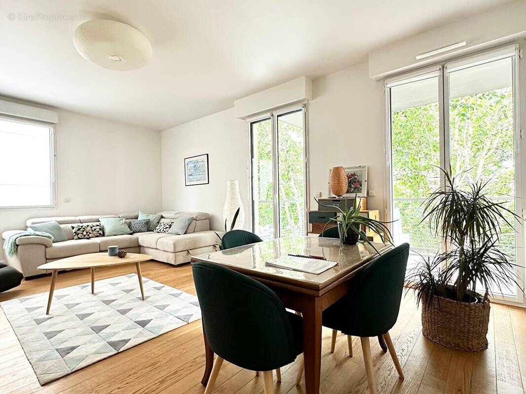 Appartement à BORDEAUX