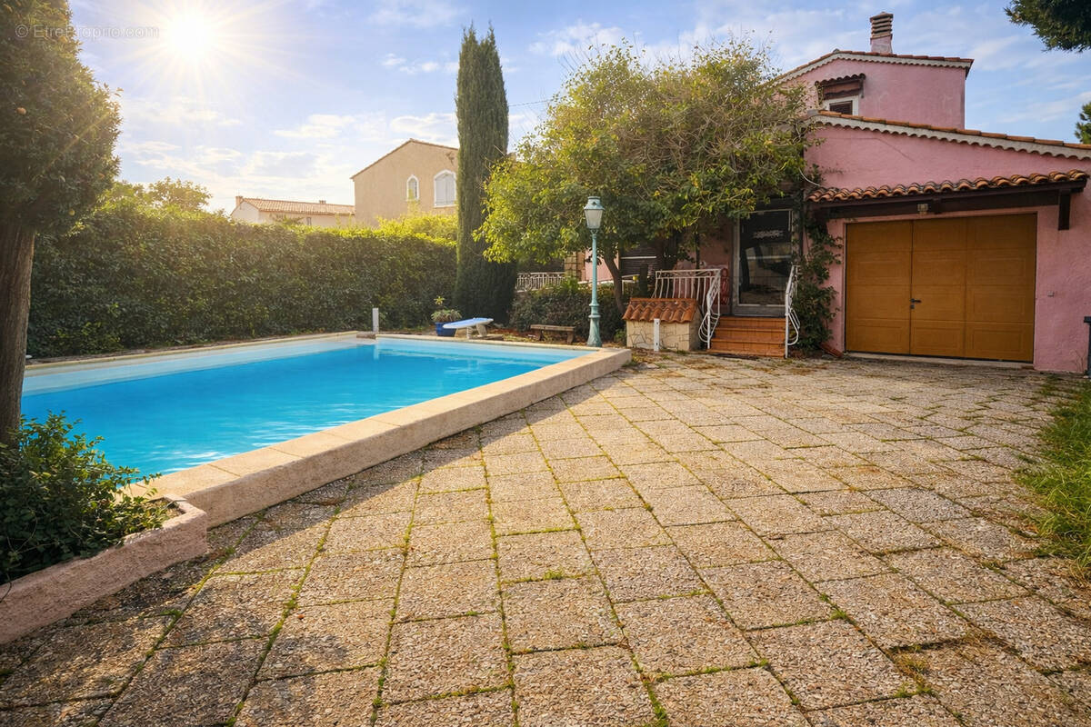 Maison à SIX-FOURS-LES-PLAGES