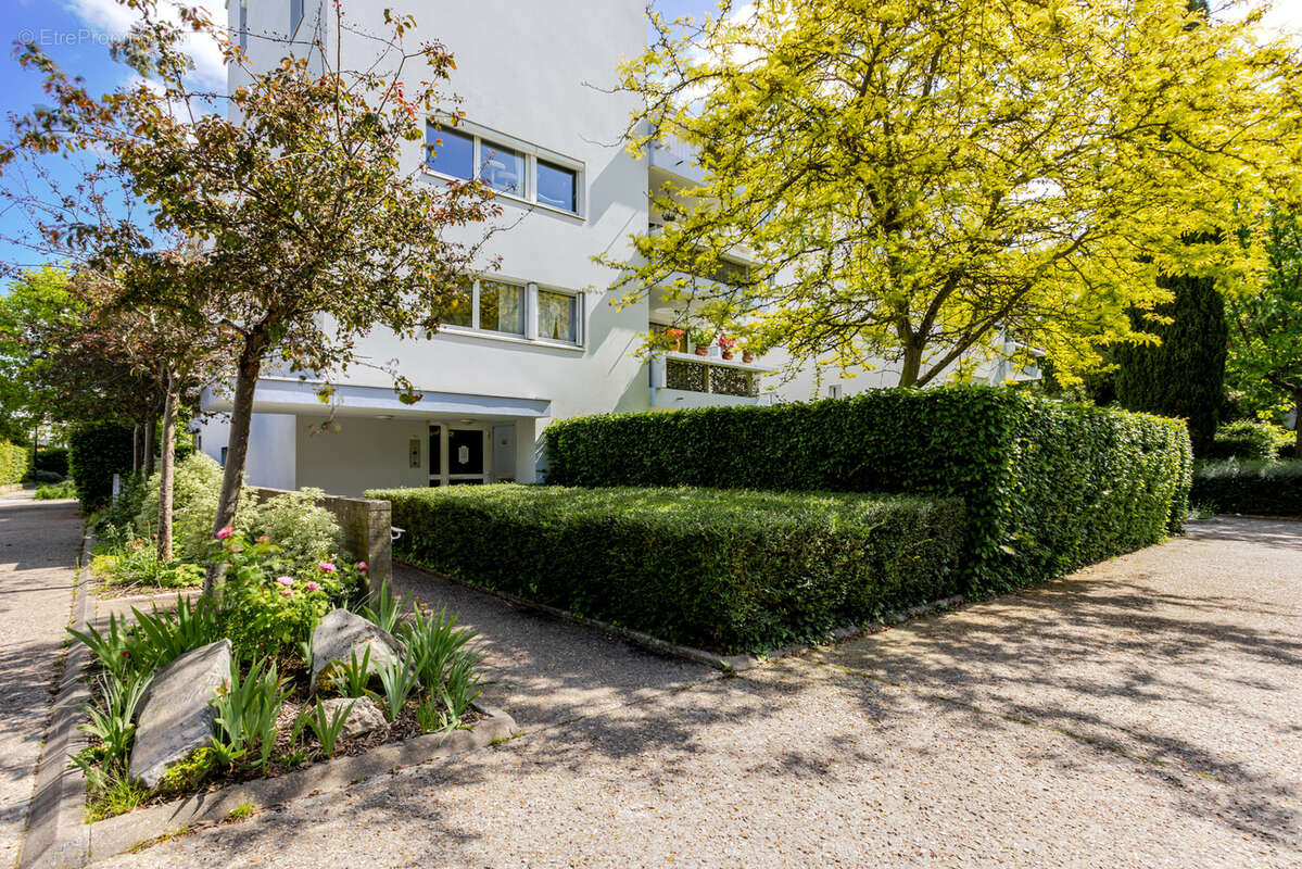 Appartement à LE PLESSIS-ROBINSON