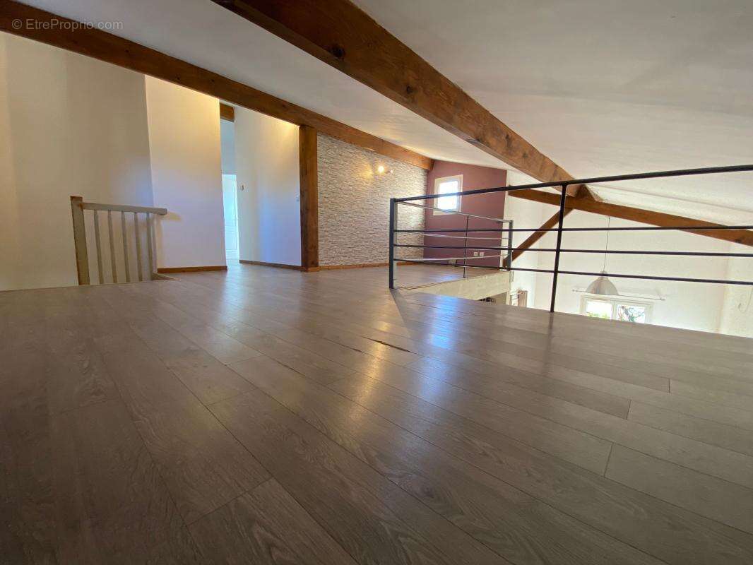 Maison à LABLACHERE