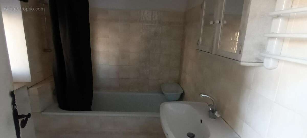 Maison à BAGNOLS-SUR-CEZE