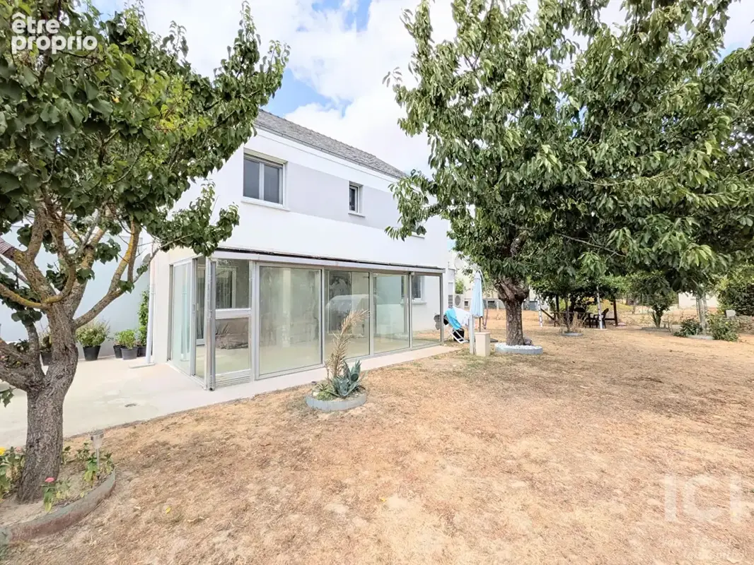 BOURG de Casson - Maison 153 m² avec terrain de 932 m² - photo 5