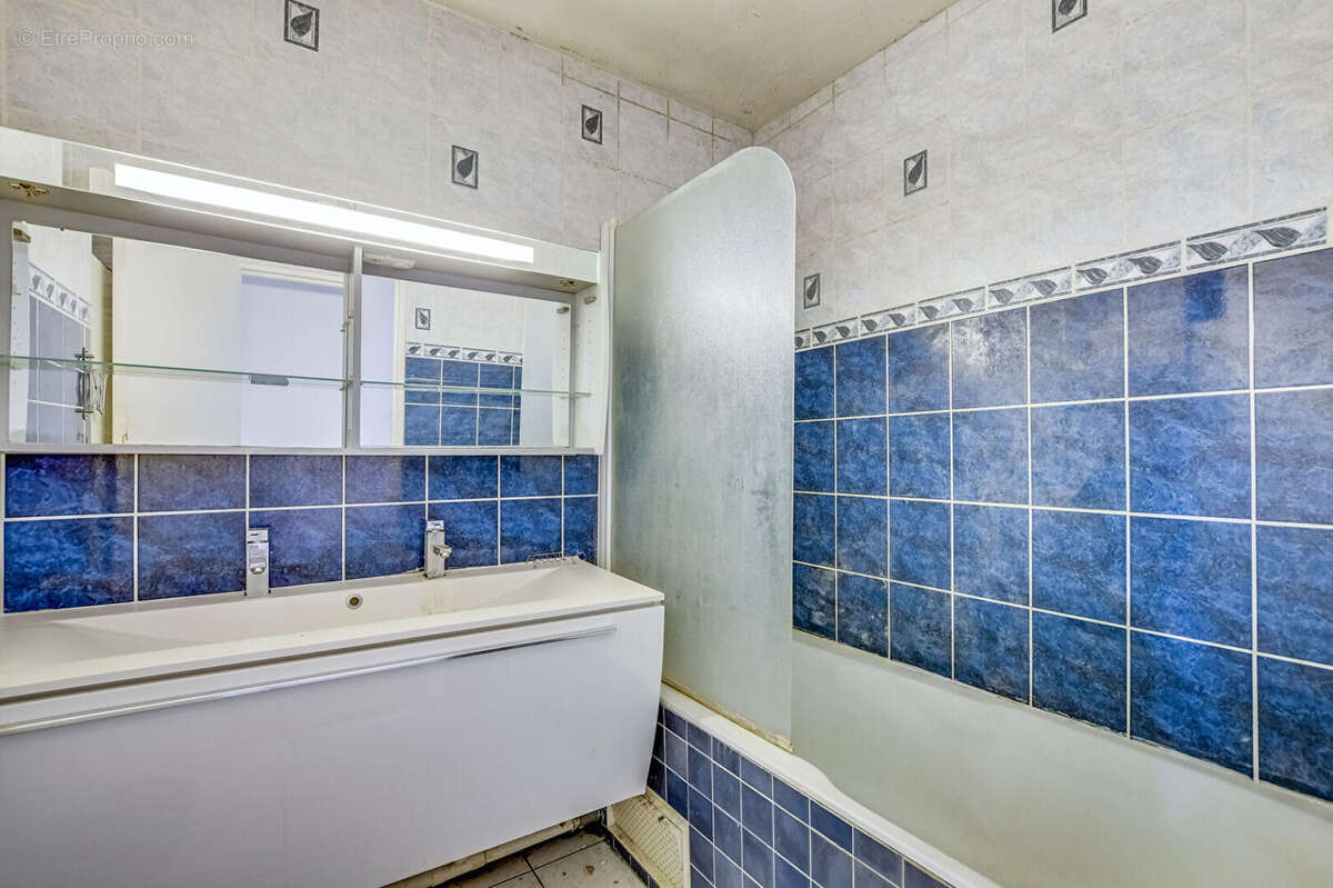 Appartement à PARIS-19E