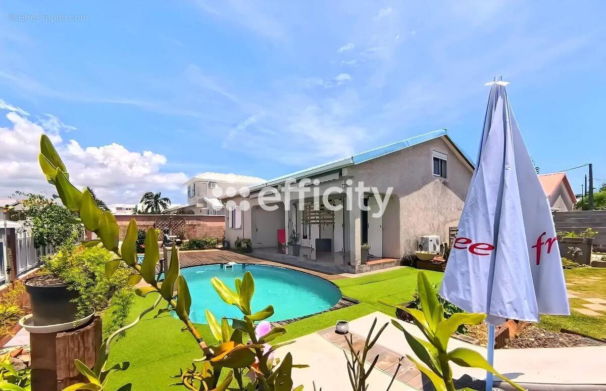 Maison à BRAS-PANON