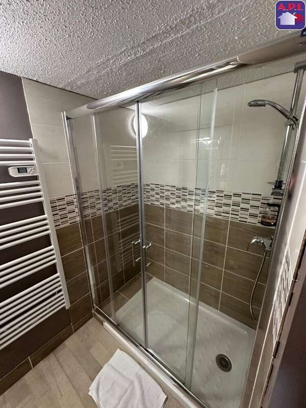 Commerce à VILLENEUVE-D&#039;OLMES