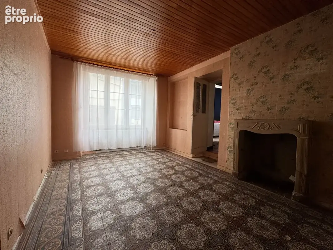 Immeuble à potentiel locatif, Ag. du Donjon. - photo 6