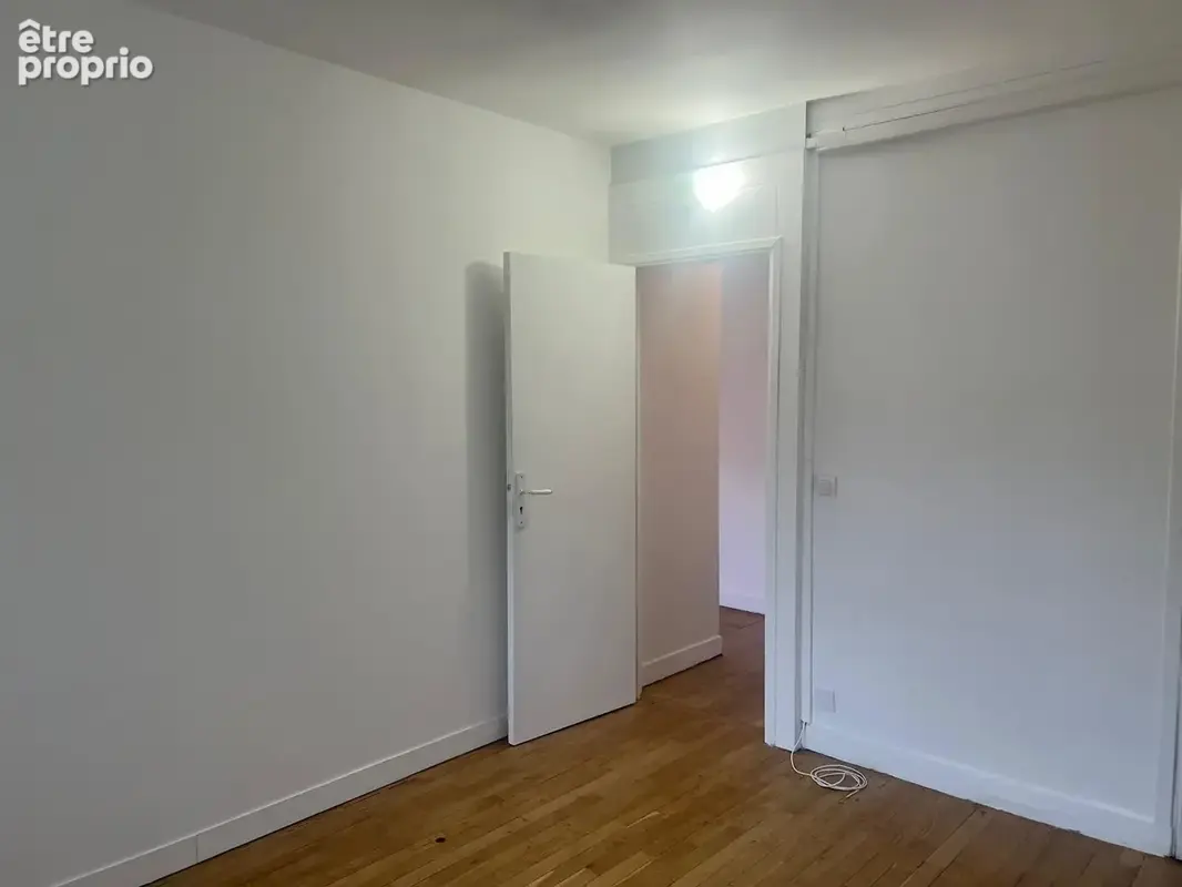 Neuilly-sur-Seine   Quartier Inkermann  3 pièces de 62 m2  Lumineux, traversant et idéalement situé dans un - photo 6