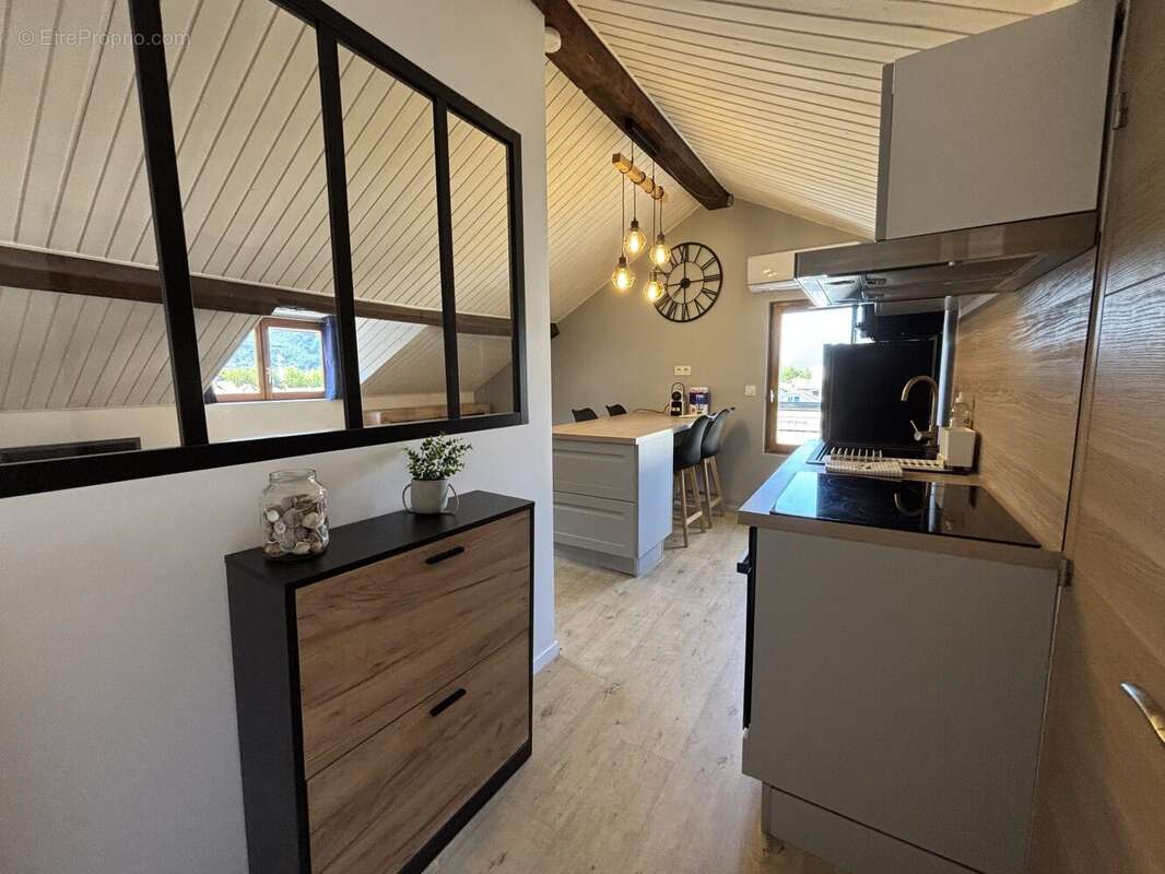 Appartement 44 m² à Fontaine  - photo 3