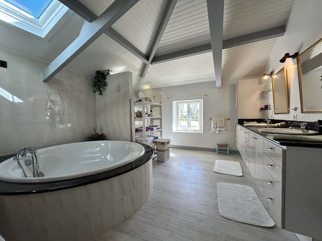 Maison à SAINT-EUGENE