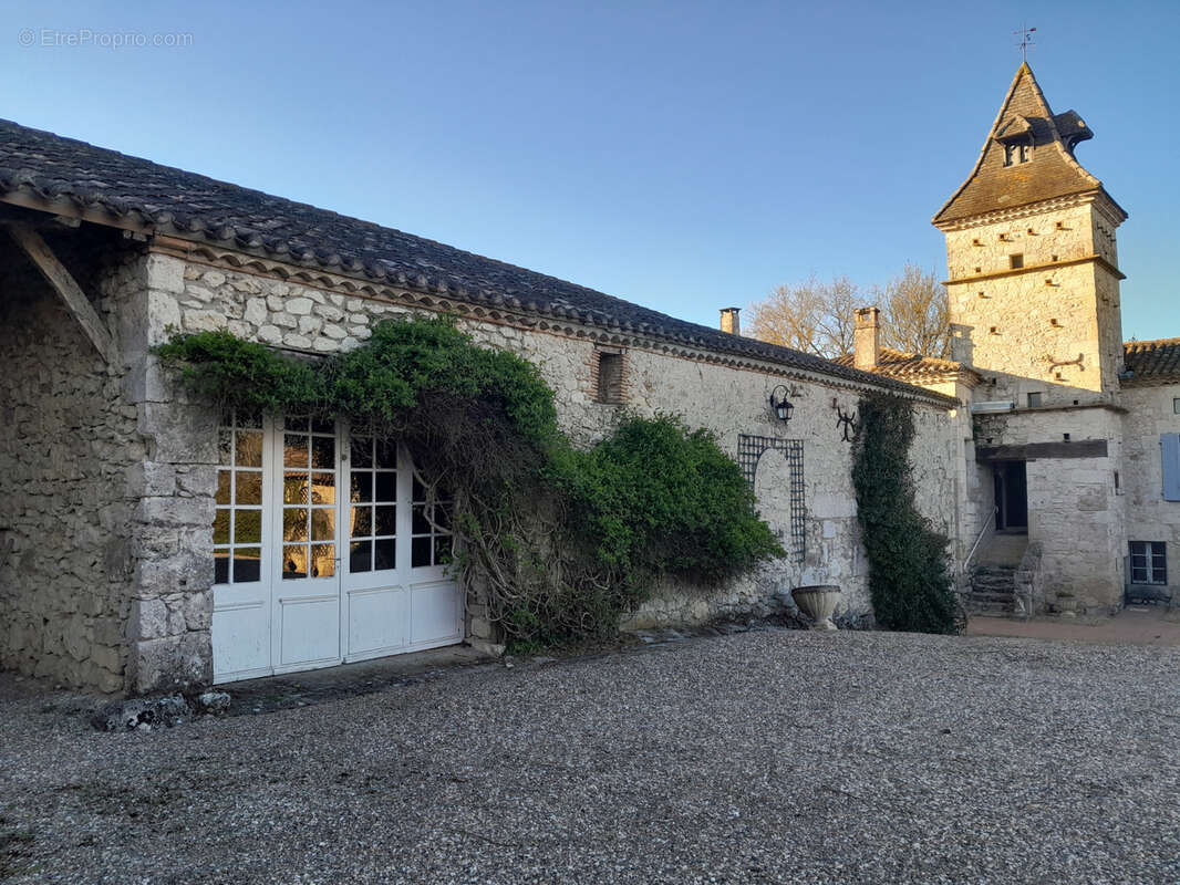 Maison à BRASSAC