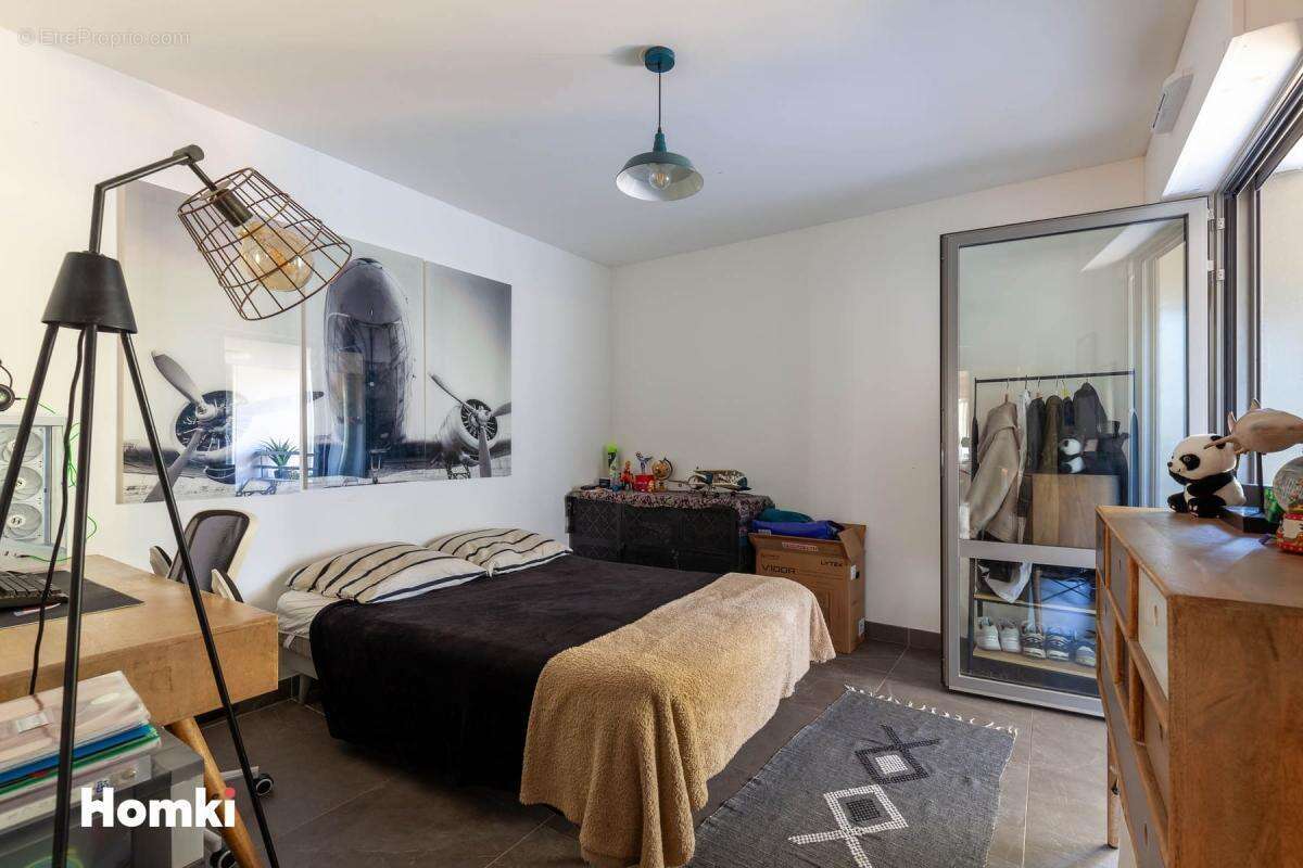 Appartement à MARSEILLE-8E