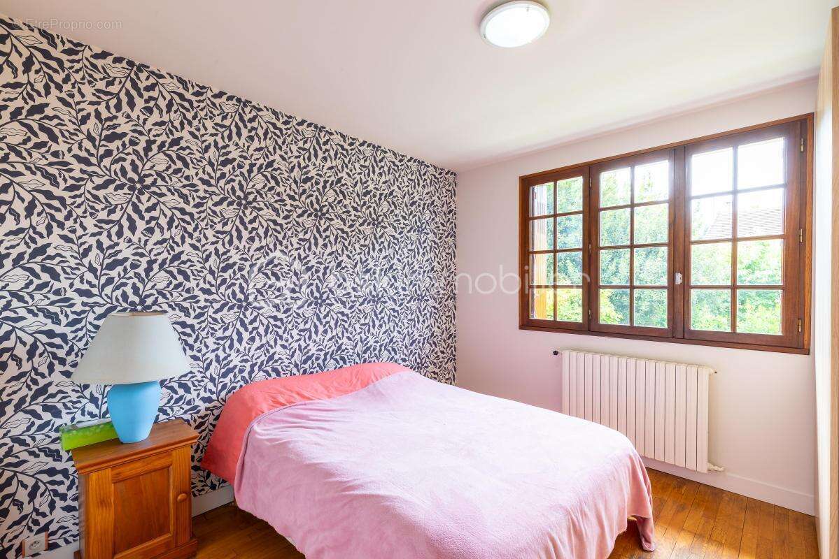 Maison à VAUJOURS