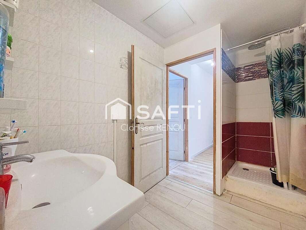 Photo 7 - Maison à LE THOU