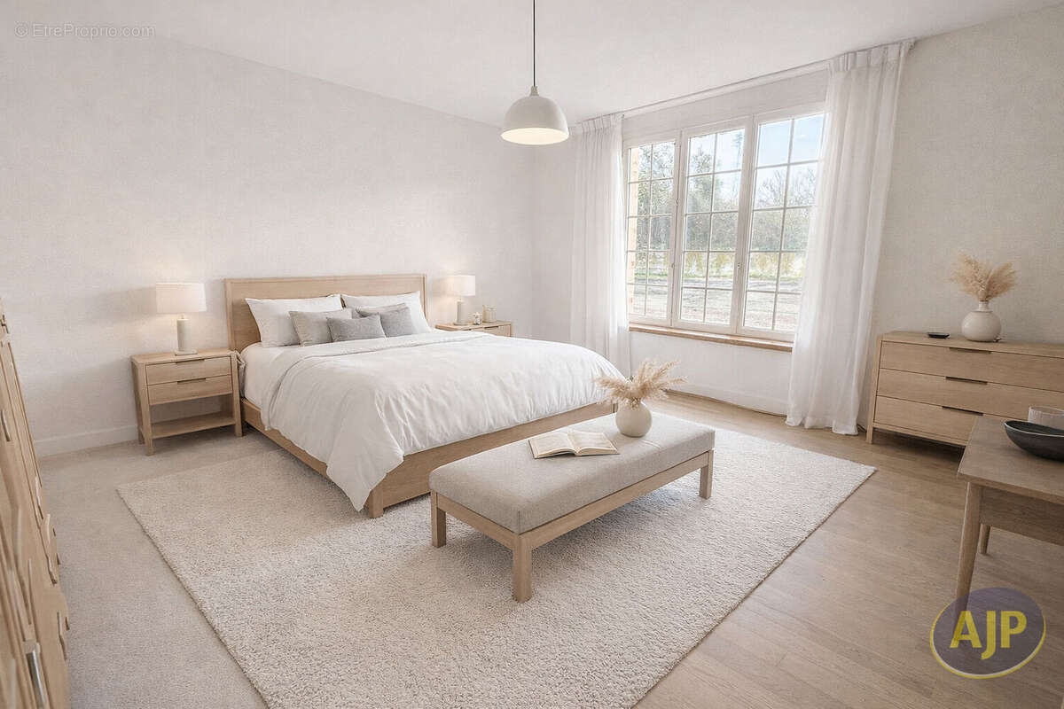 Maison à SAINT-MACAIRE-EN-MAUGES