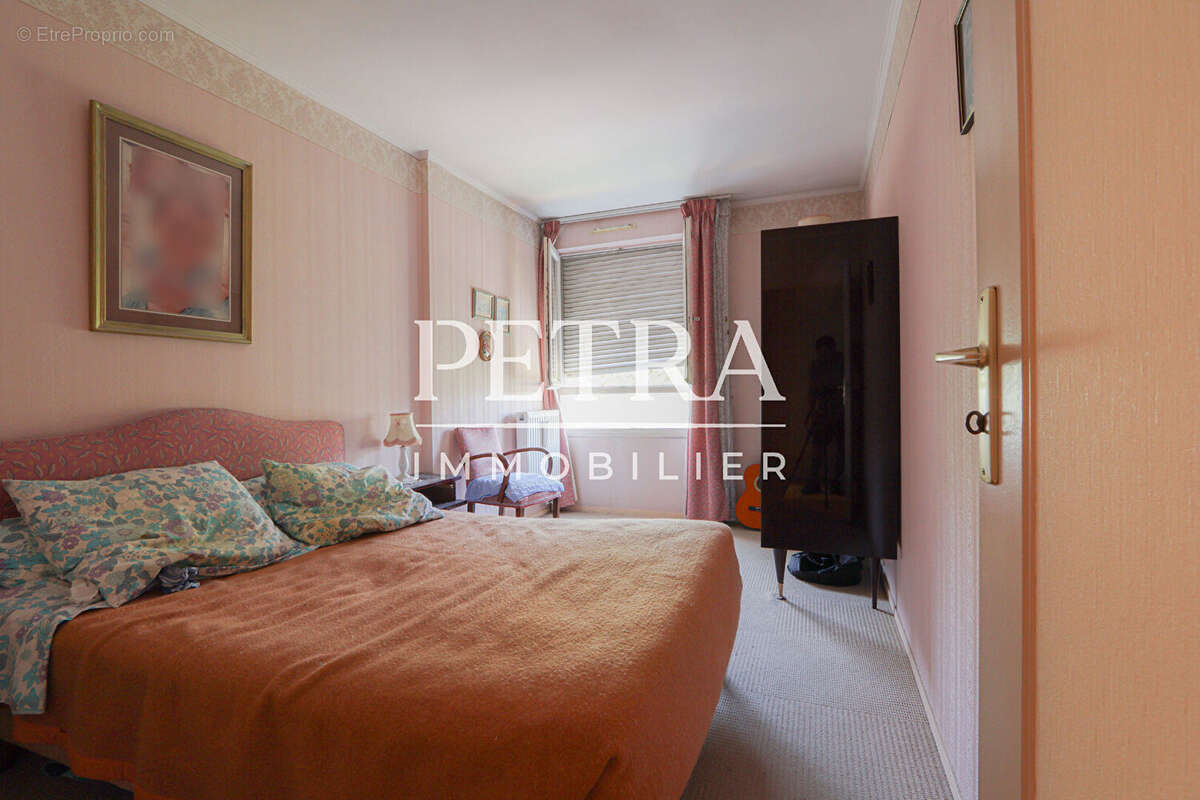 Appartement L'Hay Les Roses 4 pièces 75m2 - Metro 14 avec Box et Cave - photo 8