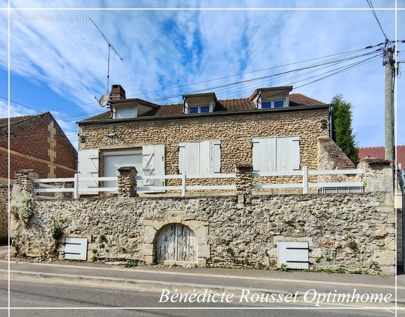 Maison à LABRUYERE