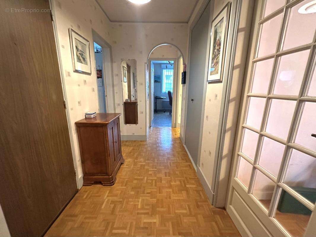BREST Appartement T6 4 chambres dernier étage avec ascenseur - photo 6