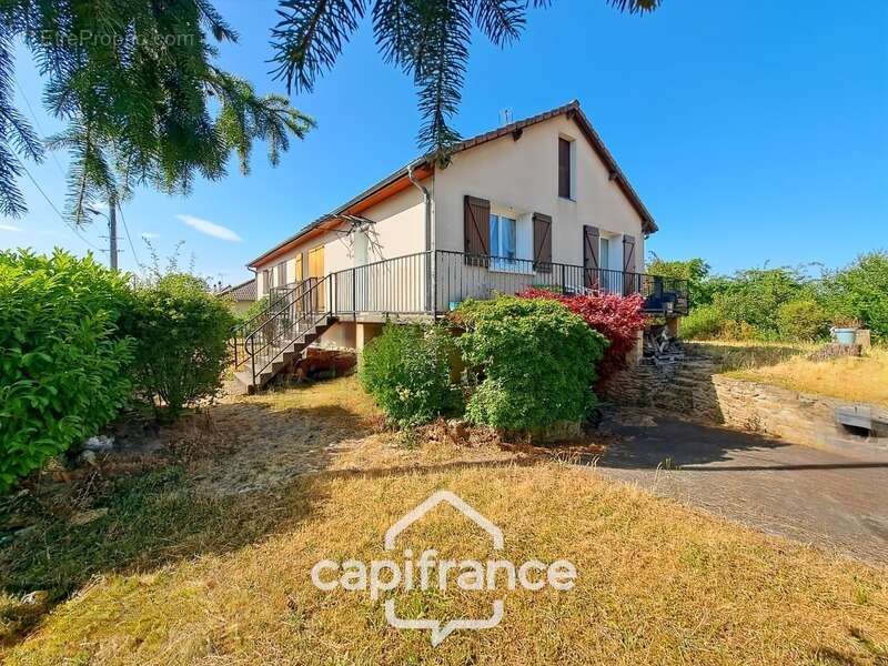 Maison avec sous sol total 6 pièces LE CHATELET (18) - photo 3