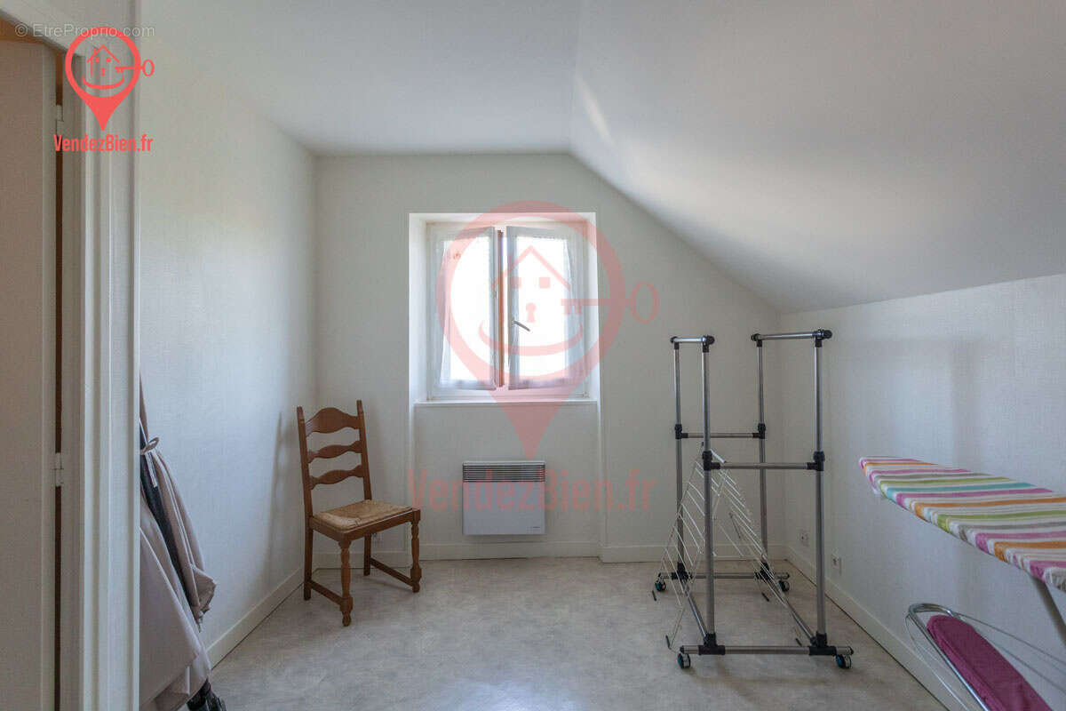 Maison à SAINT-DOULCHARD