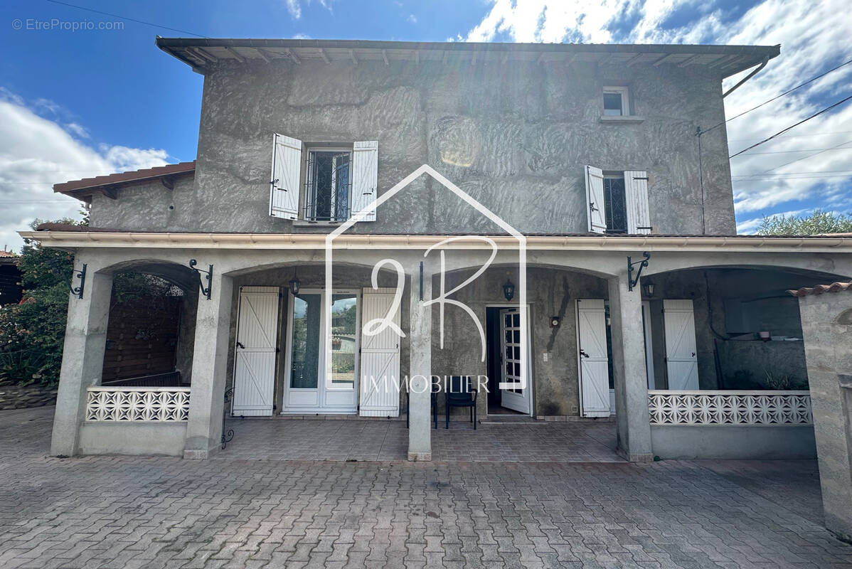 Maison à TERNAY