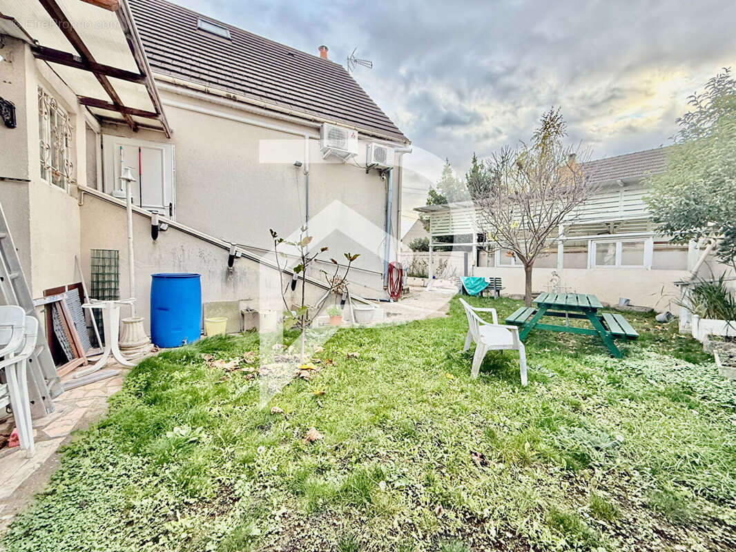 Maison à VILLEPINTE