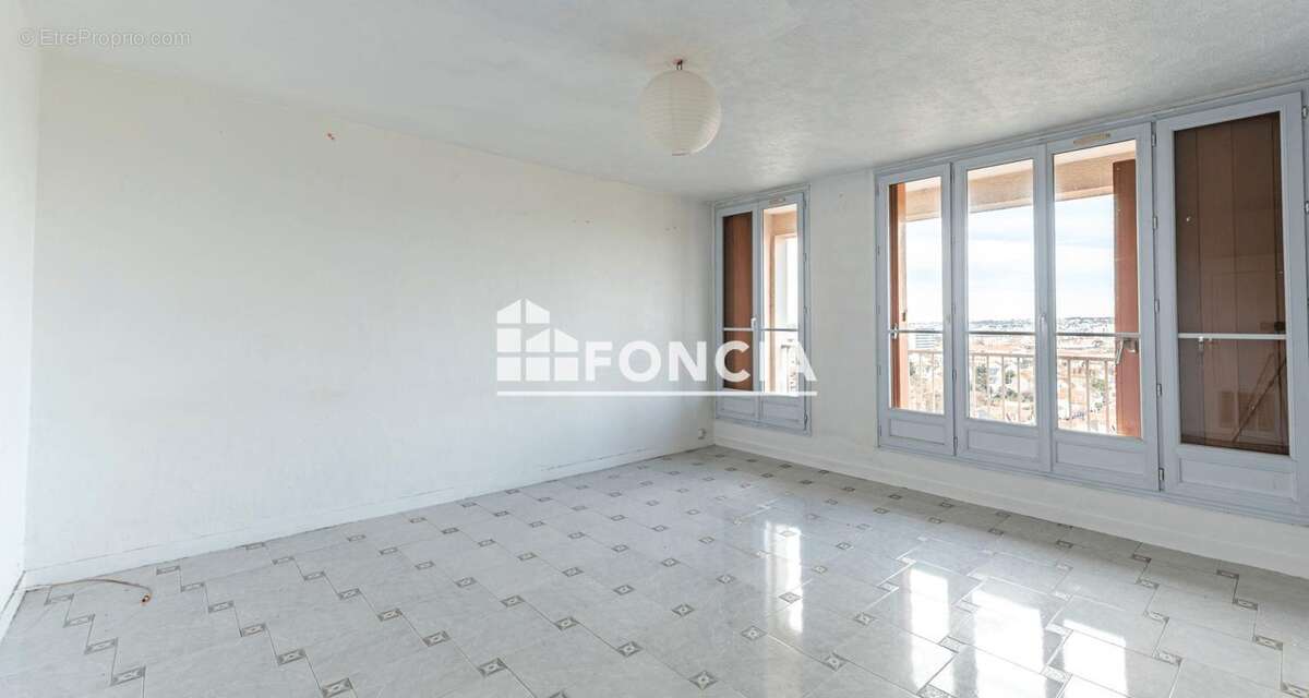 Appartement à NEUILLY-SUR-MARNE