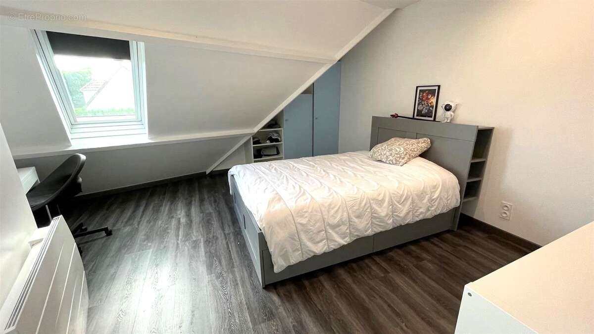Maison à LA QUEUE-EN-BRIE